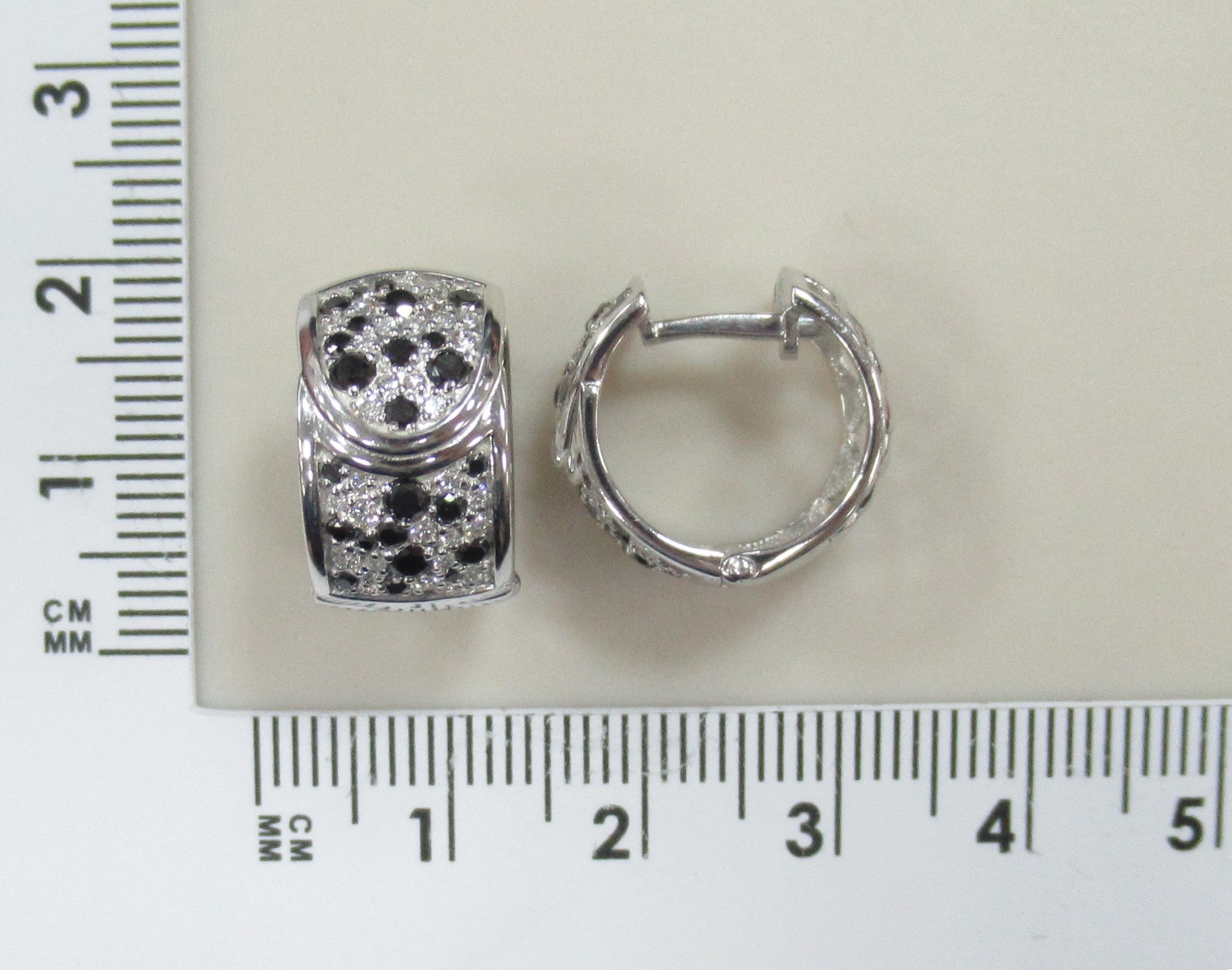 10511-001091 Серьги (Au 585)